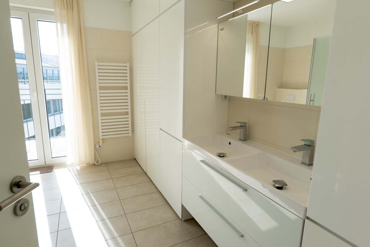 Bathroom — double vanity