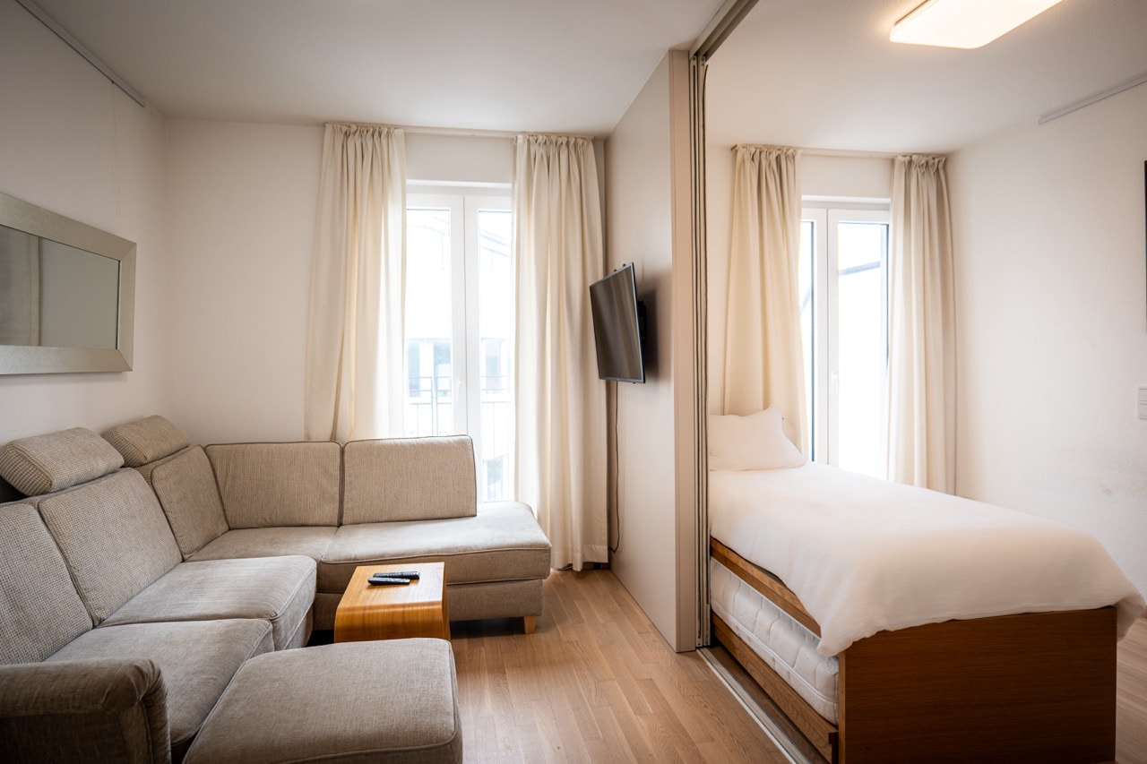Studio living and bedroom